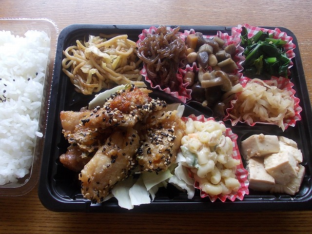 揚げ鶏の甘辛ソース
