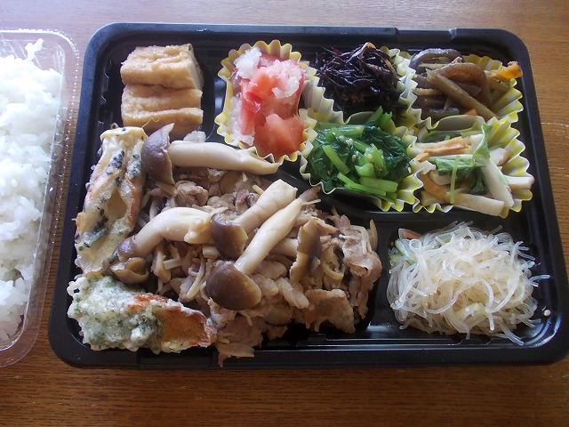 豚肉とキノコの炒め